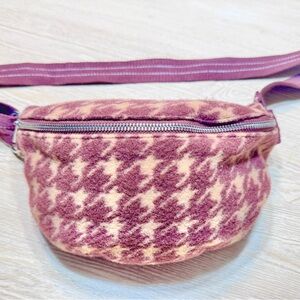 Aerie Sherpa Fleece Belt Bag Pink Houndstooth Crossbody Fanny Pack